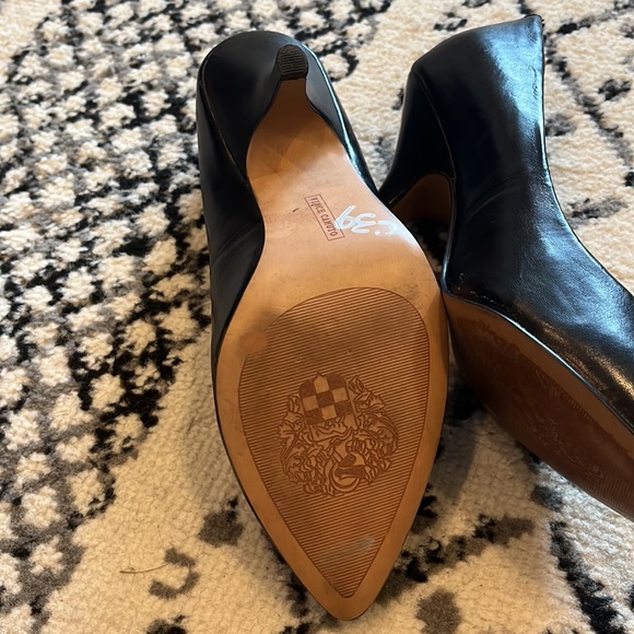 Vince Camuto Heels black 6 1/2 - Picture 13 of 14